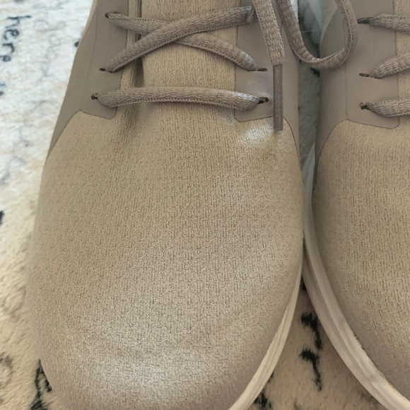 Skechers woman’s light gray Go Run runners style 14811 size 9 - Picture 3 of 12